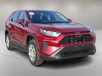 Used 2023 Toyota RAV4 LE video 2