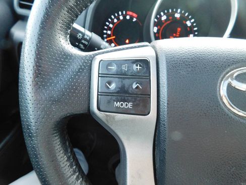 Used 2011 Toyota 4Runner Limited AWD/4WD image 26