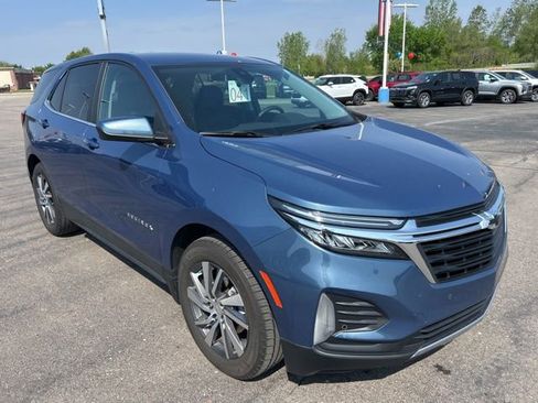 Used 2024 Chevrolet Equinox LT w/ LPO, Floor Liner Package FWD image 3