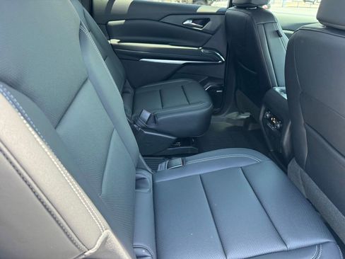 New 2026 Chevrolet Traverse LT w/ Enhanced Driving Package FWD image 11