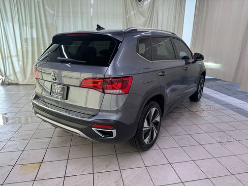 Used 2024 Volkswagen Taos SE AWD/4WD image 5