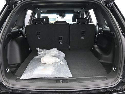 New 2026 Jeep Grand Cherokee Altitude RWD image 31