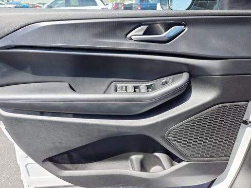 Used 2024 Jeep Grand Cherokee Altitude image 36