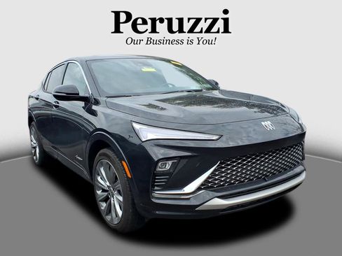 Certified 2024 Buick Envista Avenir image 1