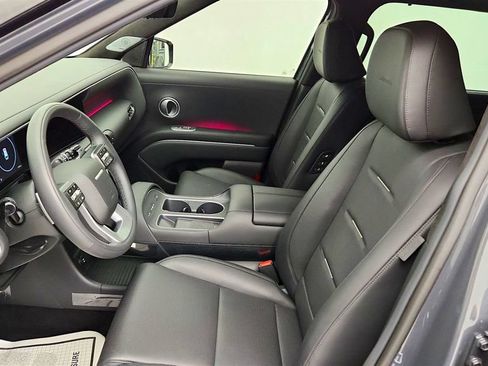 Used 2026 Hyundai Palisade Calligraphy FWD image 11