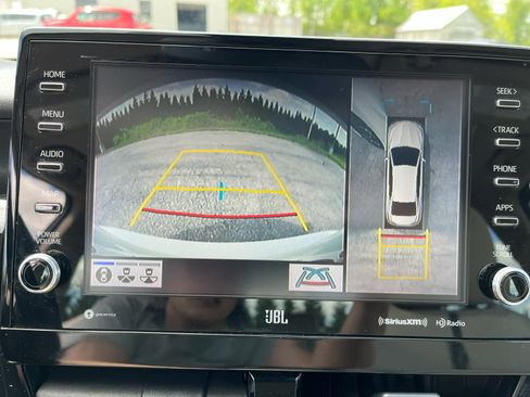 Used 2024 Toyota Camry XLE w/ Navigation Package FWD image 17