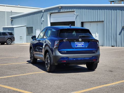 Certified 2025 Nissan Kicks SV w/ Charging Package AWD/4WD image 5