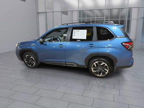 Used 2025 Subaru Forester Limited AWD/4WD image 6