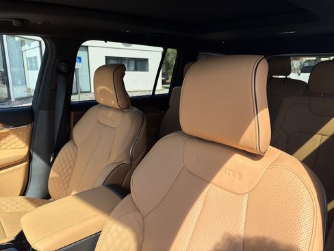 New 2026 Jeep Grand Cherokee L Summit image 11