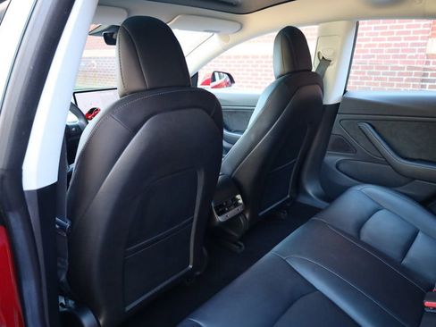 Used 2018 Tesla Model 3 Long Range image 17