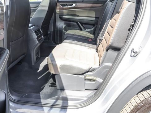 Certified 2025 Volkswagen Atlas SEL AWD/4WD image 31