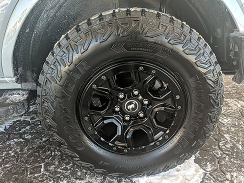 Certified 2024 Ford Bronco Outer Banks image 9