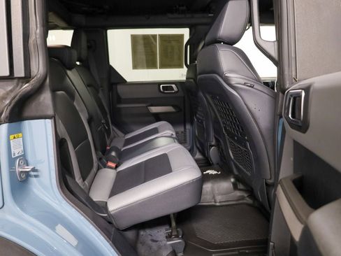 Used 2022 Ford Bronco Black Diamond w/ Sasquatch Package image 17