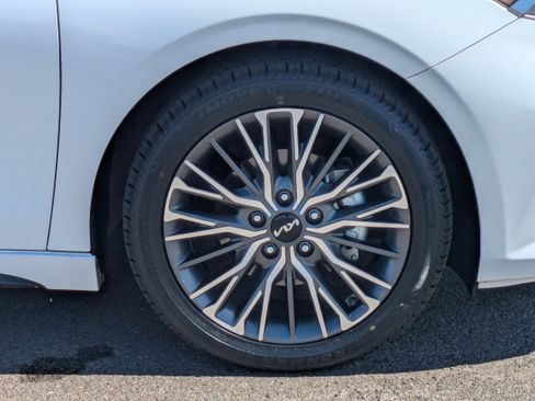 Used 2022 Kia Forte GT-Line FWD image 9