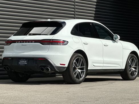 Used 2025 Porsche Macan image 8