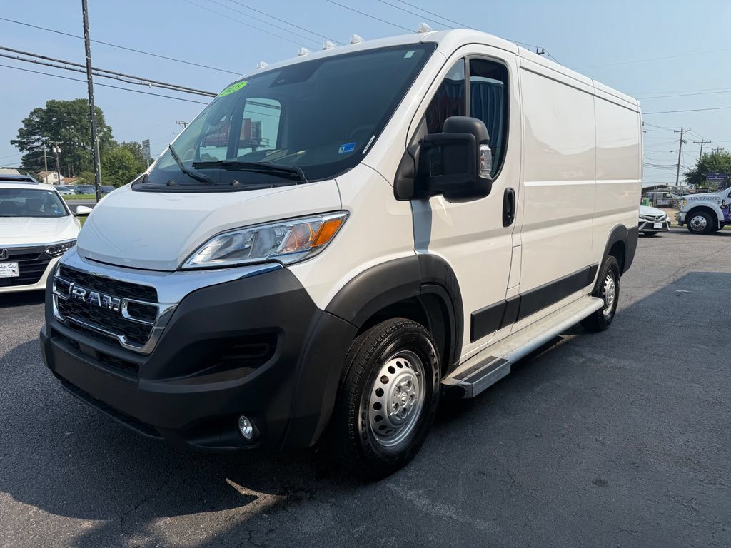 Used 2025 RAM ProMaster 2500 w/ U-Haul Equipment Group FWD image 3