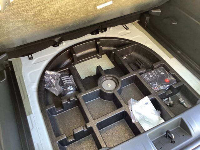 Used 2023 Jeep Renegade Latitude AWD/4WD image 27