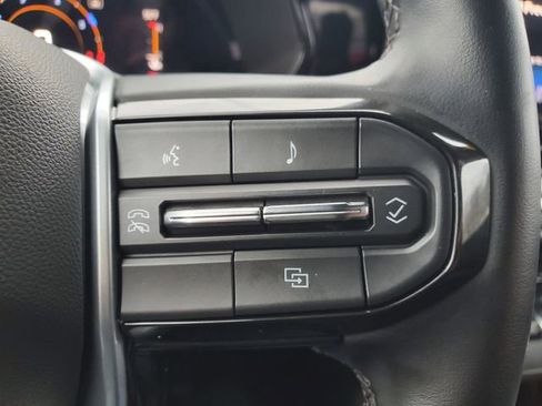 Used 2023 Chevrolet Colorado LT w/ LT Convenience Package II image 23