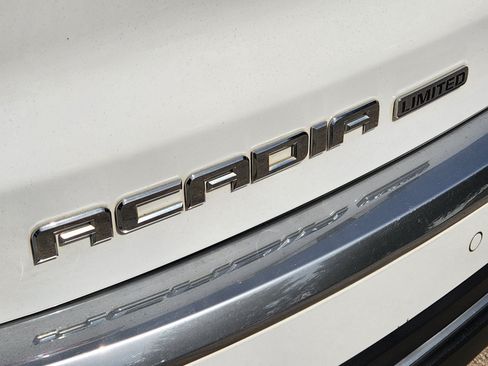 Used 2017 GMC Acadia Limited SLT FWD image 28