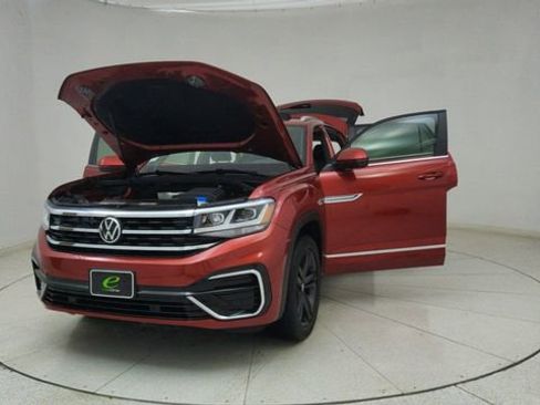 Used 2021 Volkswagen Atlas Cross Sport SE w/ Panoramic Sunroof Package image 71