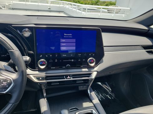Used 2025 Lexus RX 350 Premium w/ Accessory Package (Z1) FWD image 17