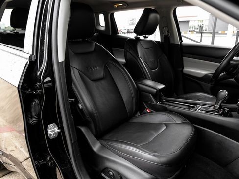 Used 2022 Jeep Compass Limited w/ Elite Group image 45