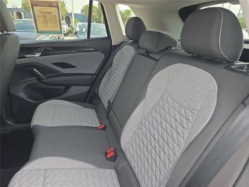Used 2025 Volkswagen Tiguan S FWD image 9