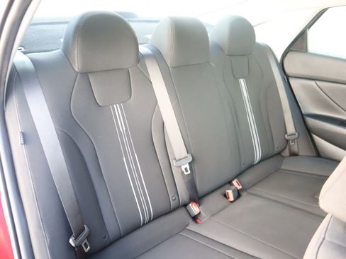 Used 2024 Hyundai Elantra SEL FWD image 47