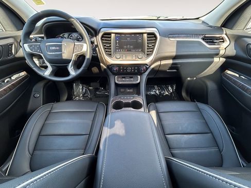 Used 2023 GMC Acadia Denali w/ Denali Ultimate Package AWD/4WD image 19