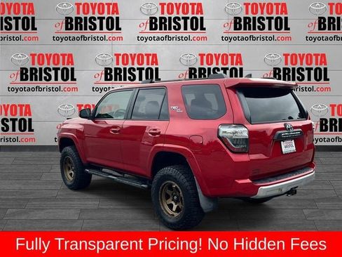 Used 2018 Toyota 4Runner TRD Off-Road AWD/4WD image 6
