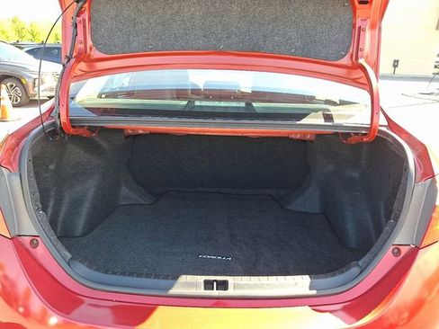 Used 2014 Toyota Corolla S FWD image 27