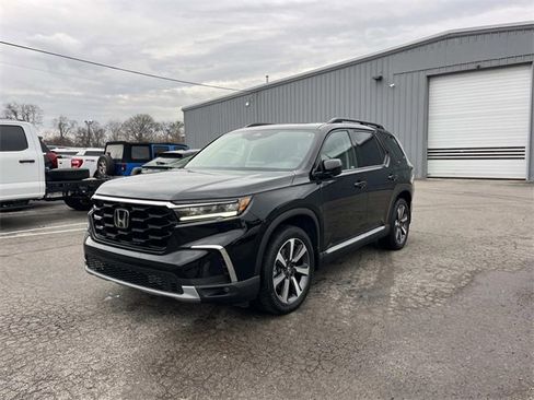 Used 2023 Honda Pilot Elite image 7