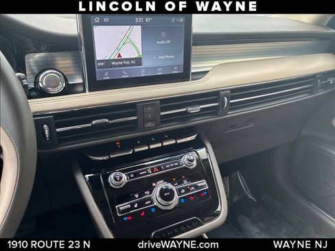 Certified 2022 Lincoln Corsair AWD w/ Equipment Group 101A image 18