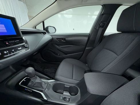 Certified 2023 Toyota Corolla LE image 5