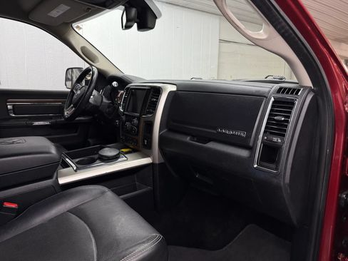Used 2014 RAM 2500 Laramie w/ Convenience Group AWD/4WD image 7