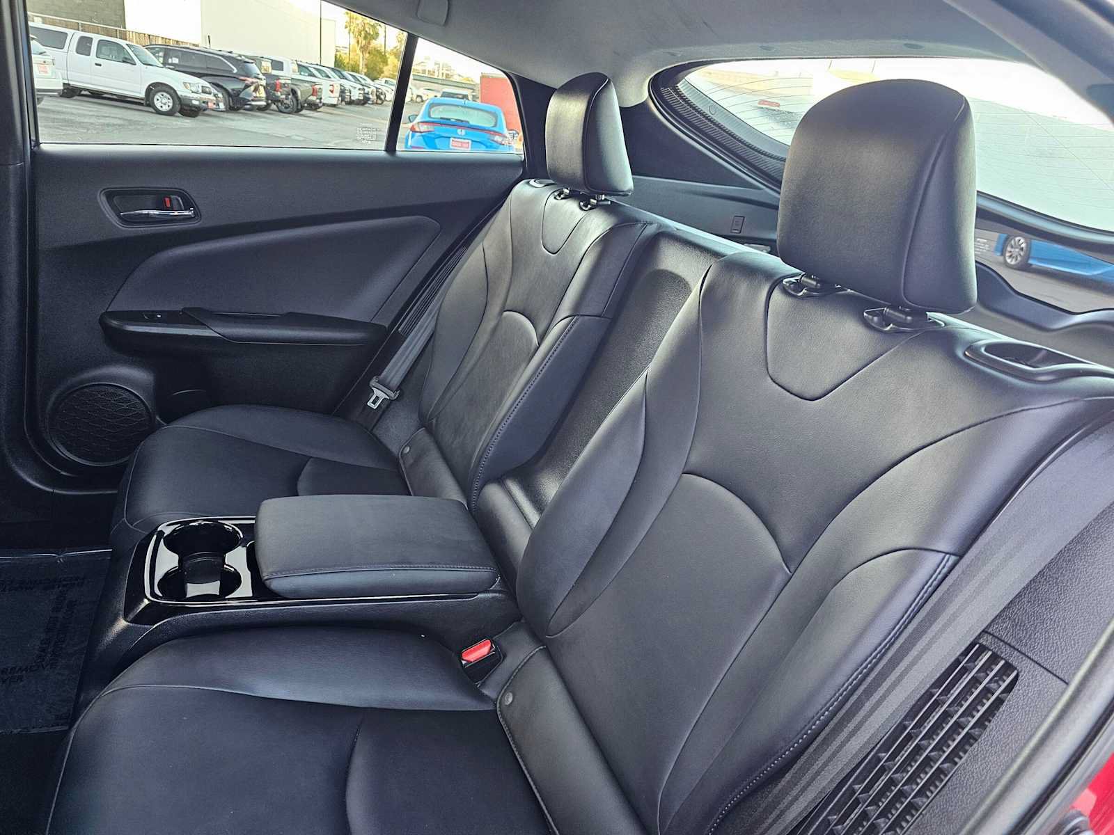 Used 2017 Toyota Prius Prime Advanced FWD image 18
