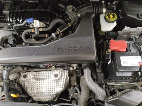 Used 2019 Nissan Rogue SV w/ Premium Package AWD/4WD image 30