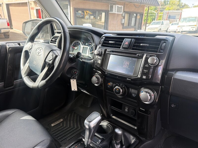 Used 2015 Toyota 4Runner TRD Pro AWD/4WD image 26