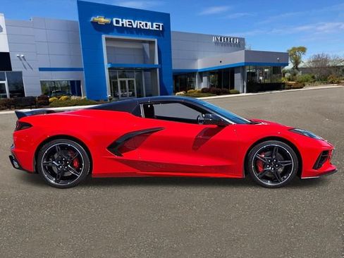 Used 2021 Chevrolet Corvette Stingray Preferred Conv w/ Z51 Performance Package RWD image 23