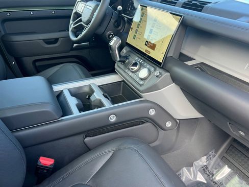 New 2026 Land Rover Defender 110 X image 27