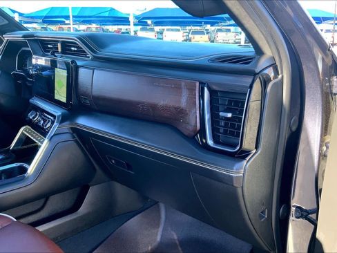 Certified 2023 GMC Sierra 1500 Denali Ultimate image 18