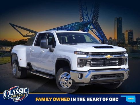 New 2026 Chevrolet Silverado 3500 LT w/ Convenience Package AWD/4WD image 1