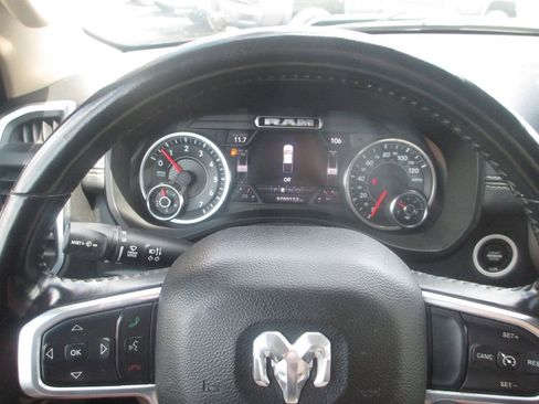 Used 2021 RAM 1500 Laramie AWD/4WD image 32