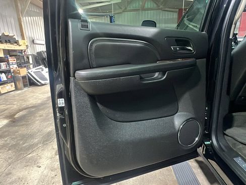 Used 2013 GMC Sierra 2500 Denali w/ Suspension Package, Off-Road image 15