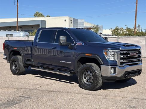 Used 2022 GMC Sierra 2500 SLE w/ SLE Convenience Package image 2