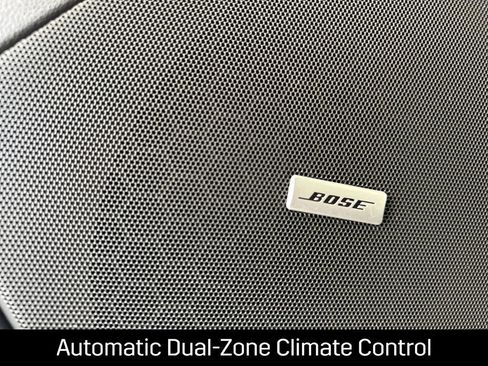 Used 2025 Cadillac XT5 Premium Luxury image 12