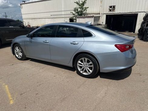 Used 2018 Chevrolet Malibu LT FWD image 13