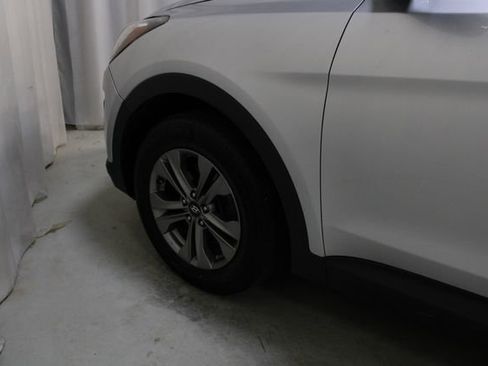 Used 2015 Hyundai Santa Fe Sport FWD image 28