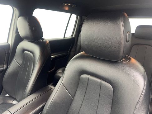 Used 2022 Mercedes-Benz GLB 250 w/ Premium Package Lite image 26