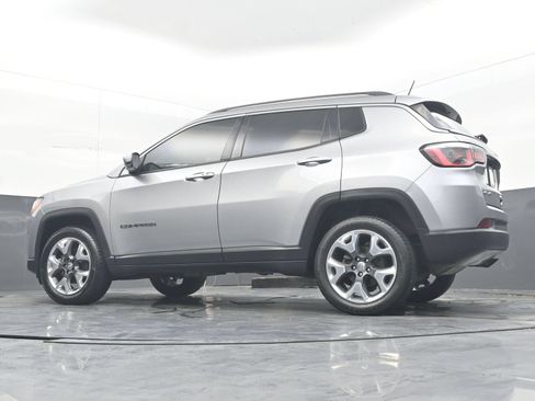 Used 2019 Jeep Compass Limited AWD/4WD image 29